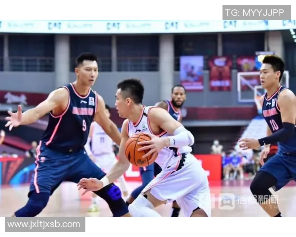 姚明在采访中的形象转变与篮球事业发展的深刻影响分析