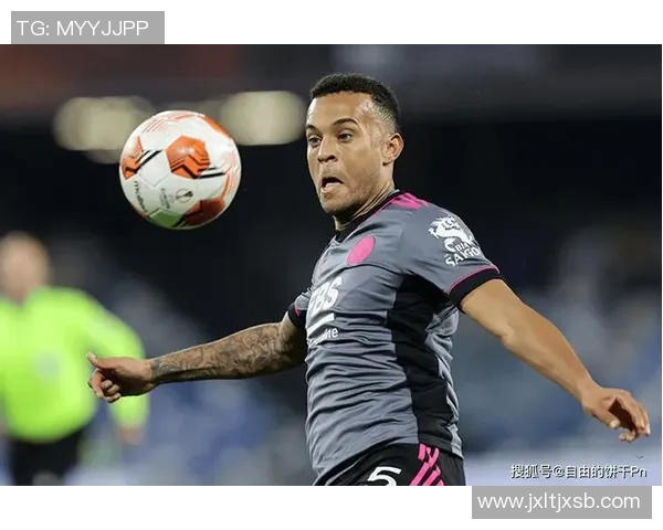 足球明星罗伯斯的辉煌职业生涯与成就全解析