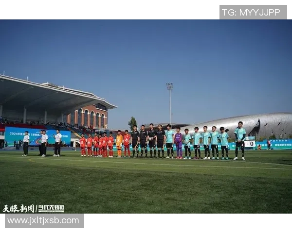 足球明星齐聚一堂精彩视频播放带你领略球场魅力与激情瞬间